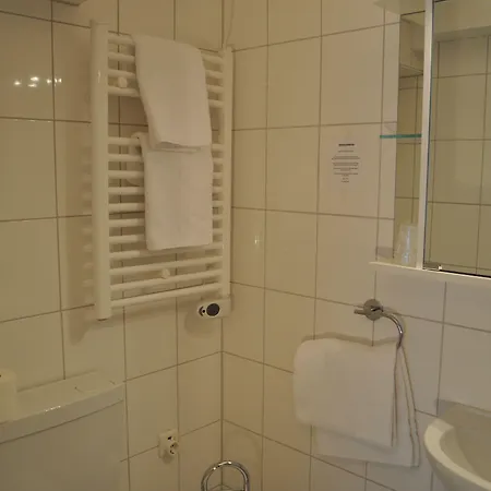 Engel 3*